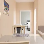 Relaxing Near The 아파트
